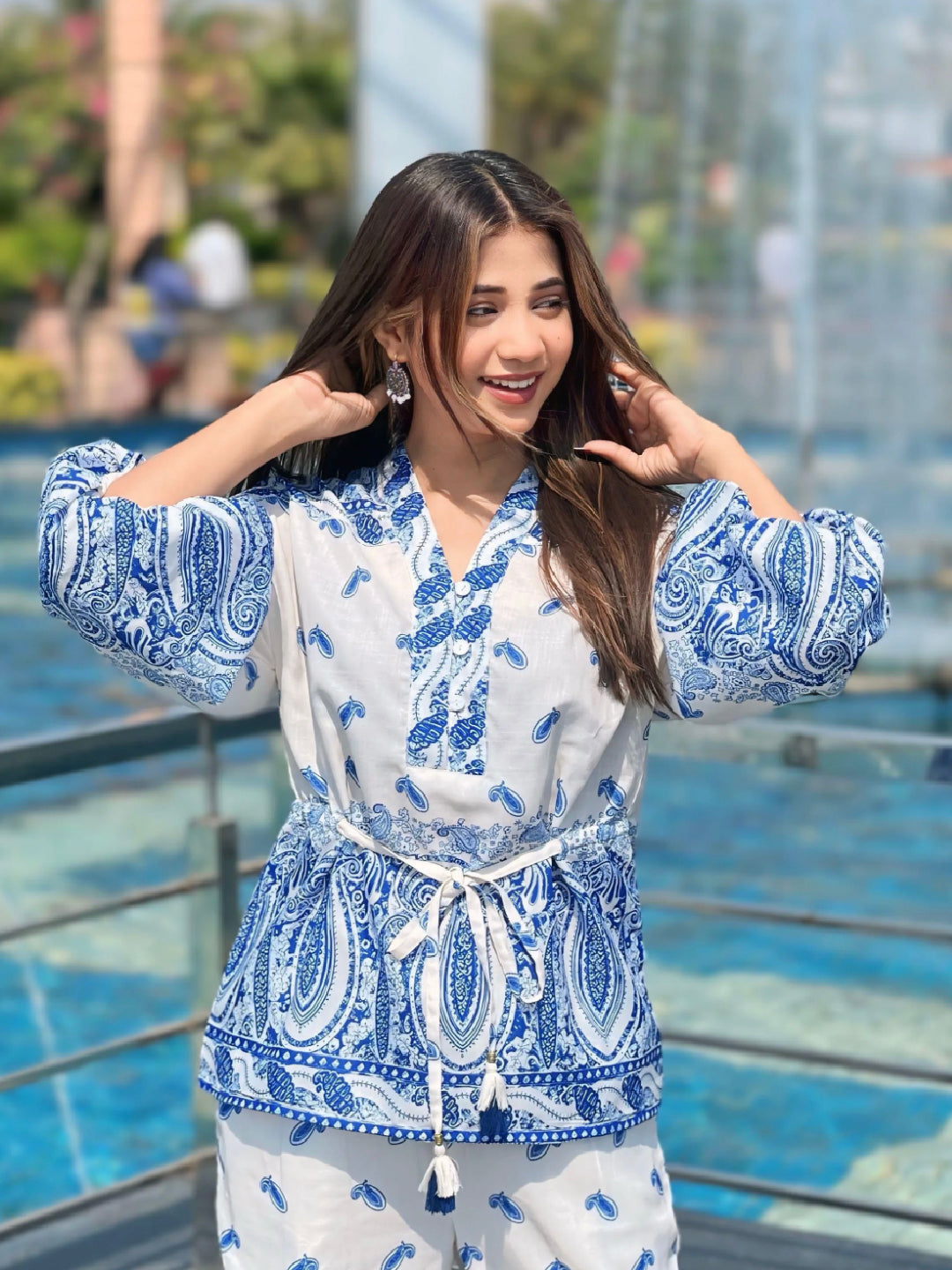 Paisely Courtyard Top