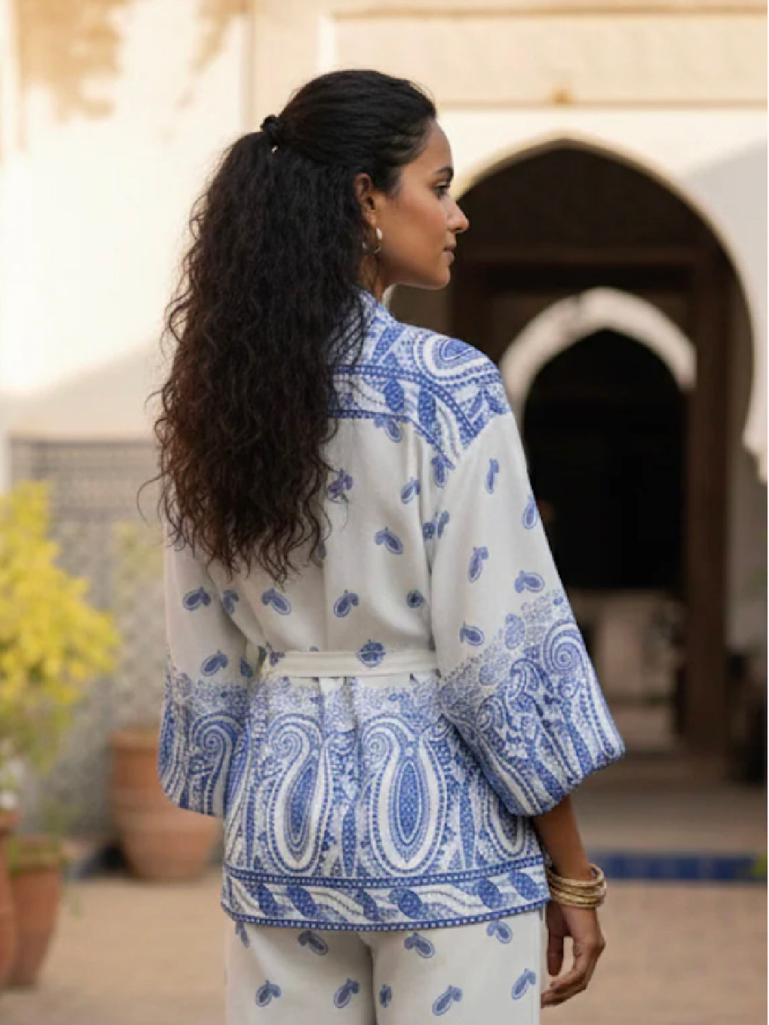 Paisely Courtyard Top